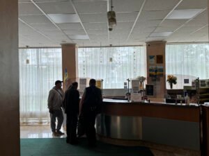 «Недорогий готель у Києві — готель Голосіївський»; «Доступний номер у готелі Києва»